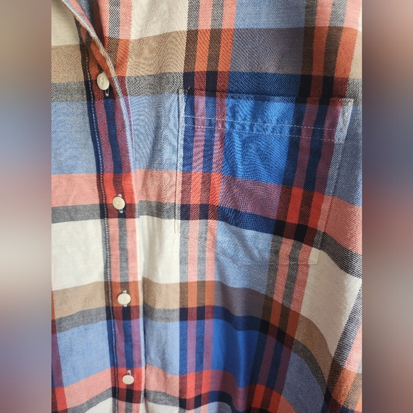 J Crew Womens Button-up Shirt in Boy Fit - Picture 6 of 7